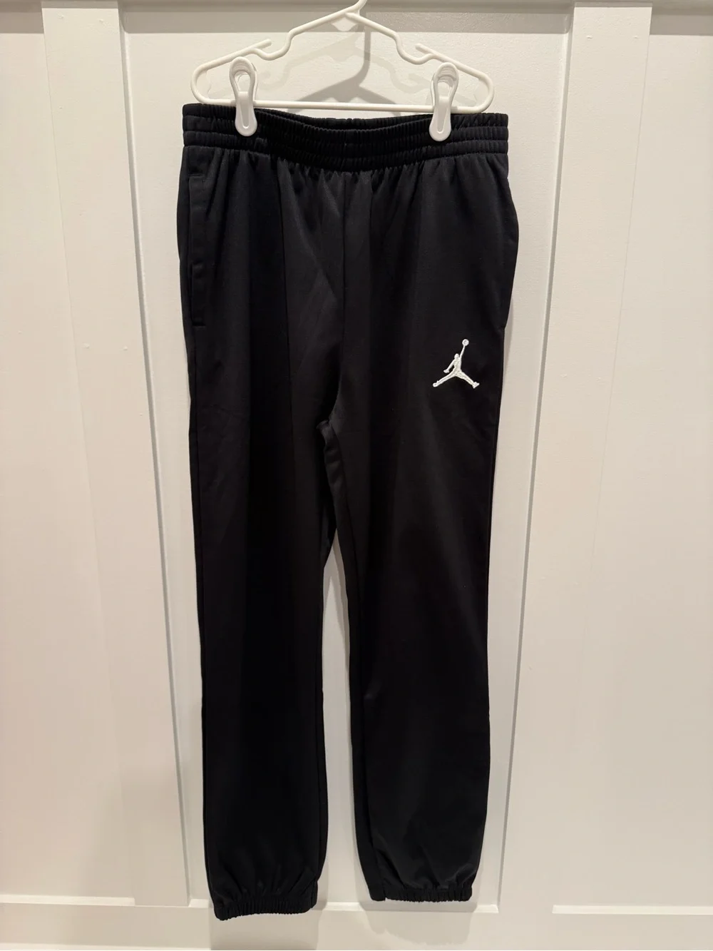 New without tags boys Jordan brand sports pants in size XL